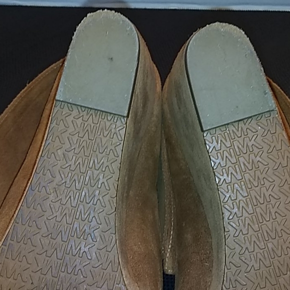 Michael Kors suade ankle boots. - Picture 8 of 9